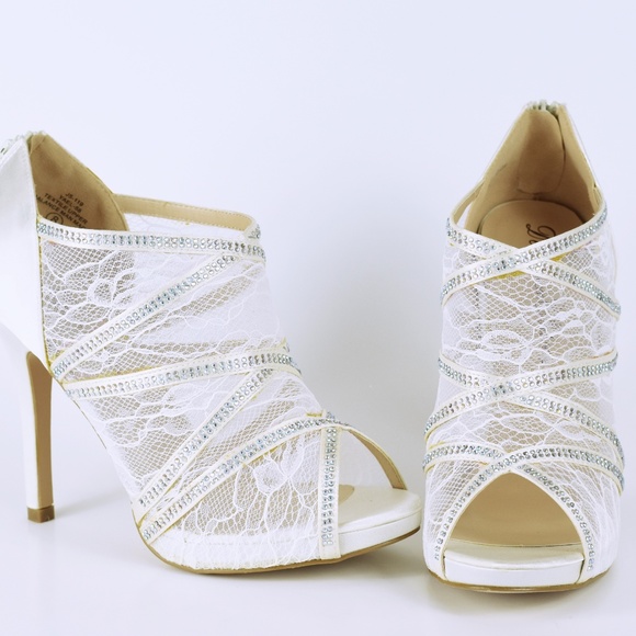 High Heels - Picture 7 of 8